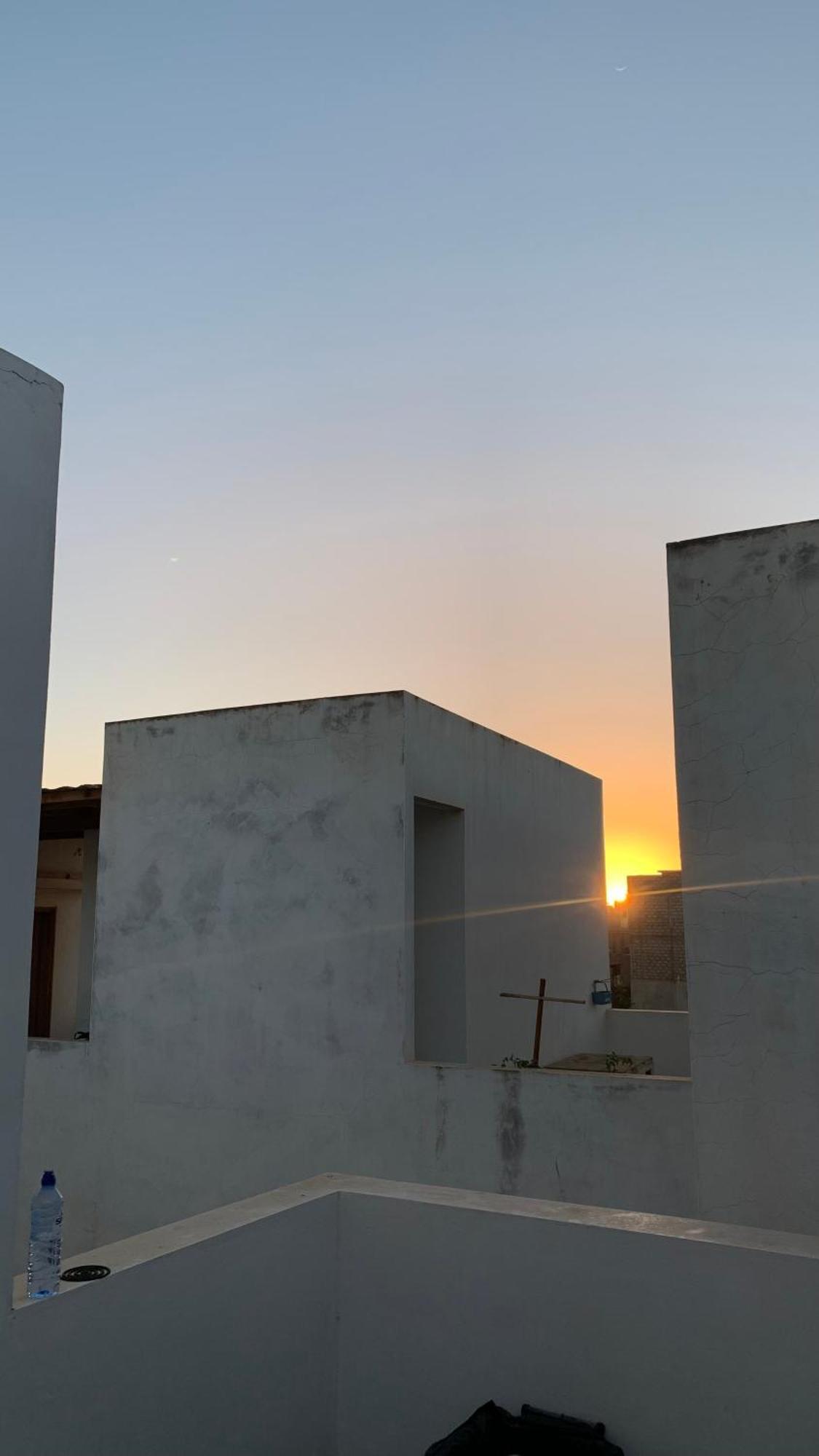Dar Dyali Rooftop ⁿᵉᵃʳ ⁿᵍᵒʳ ᵇᵉᵃᶜʰ ᵃⁿᵈ ⁱˢˡᵃⁿᵈ Dakar Luaran gambar