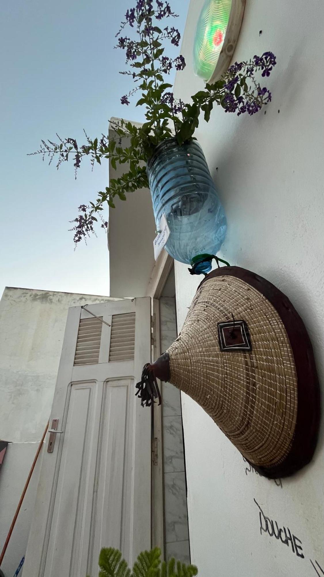 Dar Dyali Rooftop ⁿᵉᵃʳ ⁿᵍᵒʳ ᵇᵉᵃᶜʰ ᵃⁿᵈ ⁱˢˡᵃⁿᵈ Dakar Luaran gambar